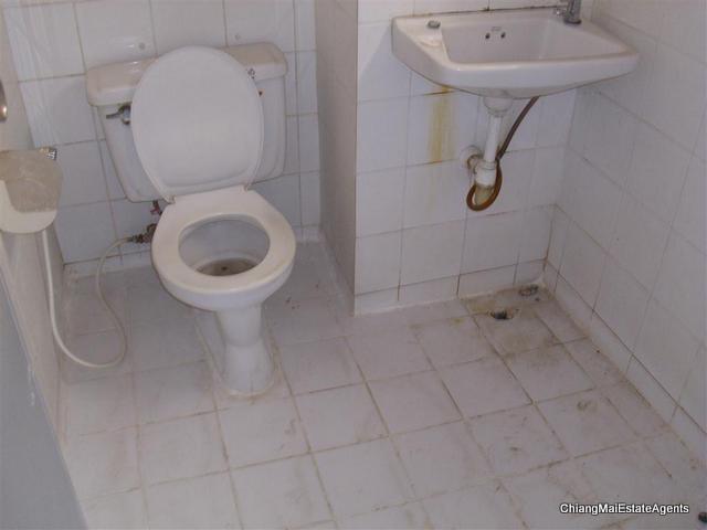 Bargain Priced Studio Condo For Sale