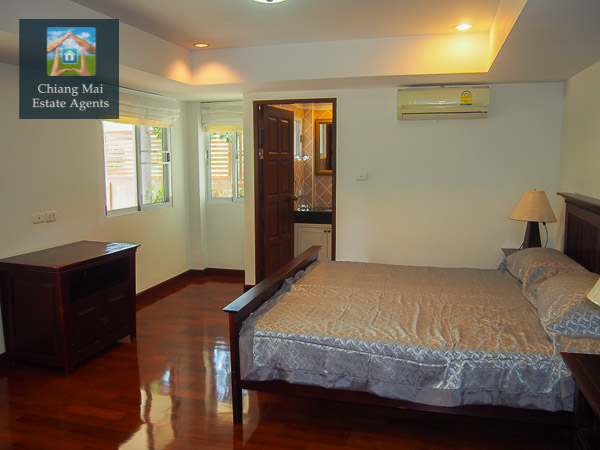 4 Bed Home with Private Pool in Lanna Thara