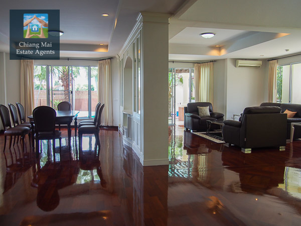 4 Bed Home with Private Pool in Lanna Thara
