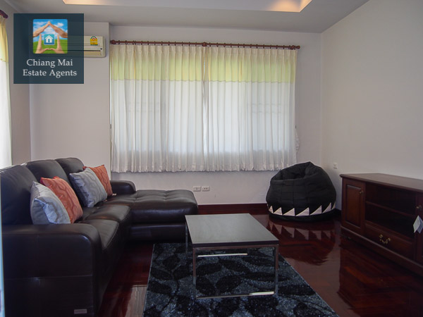 4 Bed Home with Private Pool in Lanna Thara