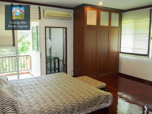 4 Bed Home with Private Pool in Lanna Thara