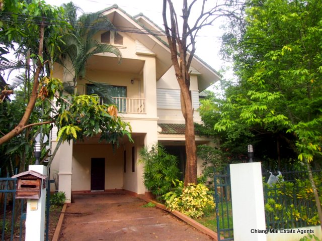 4 Bedroom House in Pinery Home for Rent