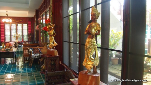 Traditional Lanna Home for Rent in Hang Dong