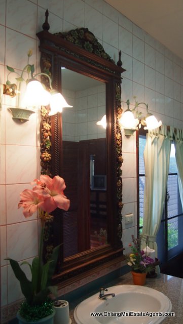 Traditional Lanna Home for Rent in Hang Dong