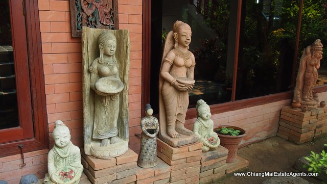 Traditional Lanna Home for Rent in Hang Dong