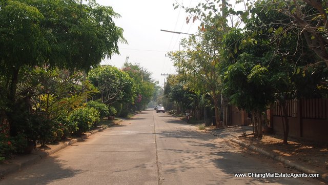 Traditional Lanna Home for Rent in Hang Dong
