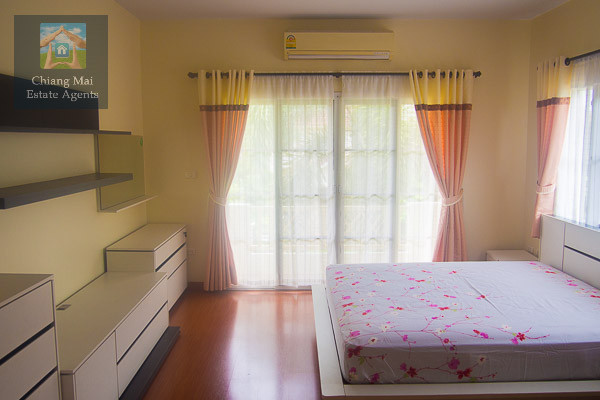 4 Bedroom house for Sale in Home in park