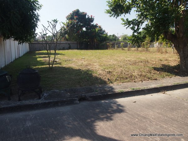 Land for Sale in Moo Baan World Club Land
