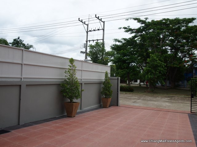 House for rent in Moo Baan Ruttanaruk