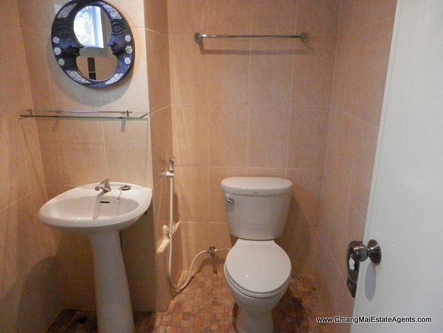 Fully Furnished Studio Condo