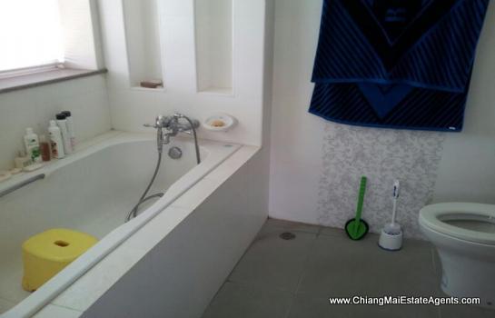 Beautiful 3 Bed House for Sale in Hang Dong