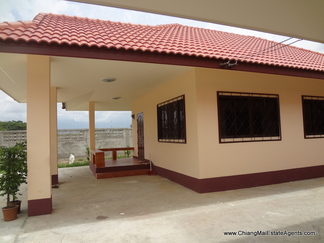 2bedrooms house for rent