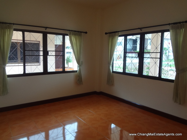 2bedrooms house for rent