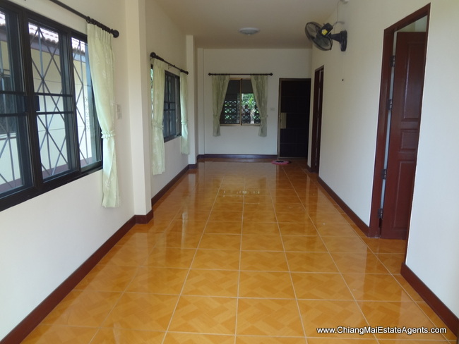 2bedrooms house for rent