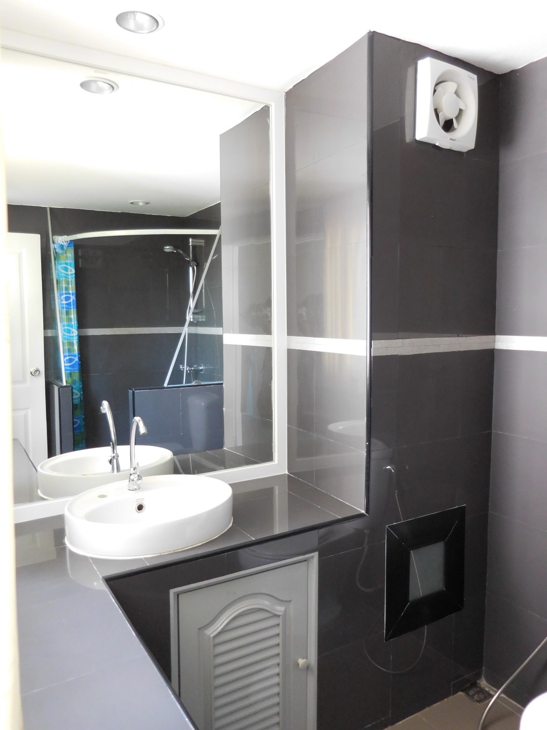 Condo For Rent In SR Complex