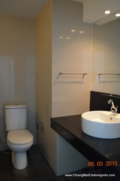 Large Studio Apartment in Galae Thong