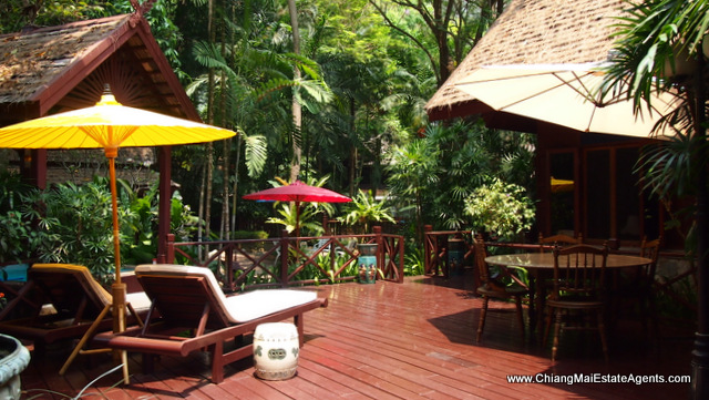 Stunning Teak Home in Saraphi