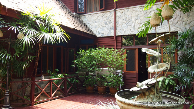 Stunning Teak Home in Saraphi