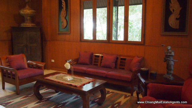 Stunning Teak Home in Saraphi