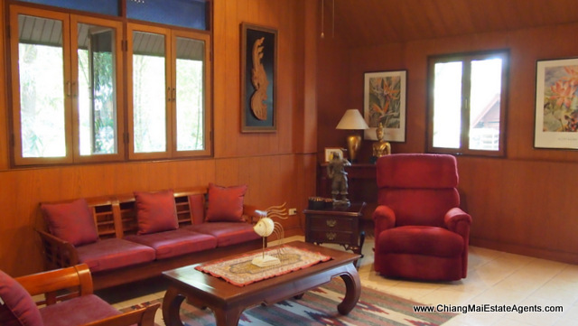 Stunning Teak Home in Saraphi