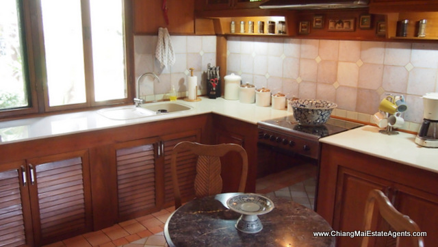 Stunning Teak Home in Saraphi