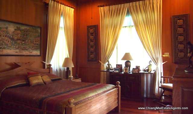Stunning Teak Home in Saraphi