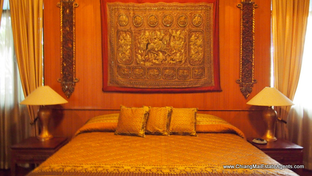 Stunning Teak Home in Saraphi