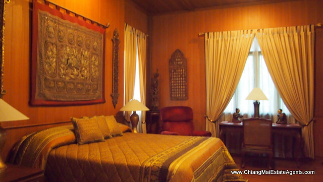 Stunning Teak Home in Saraphi