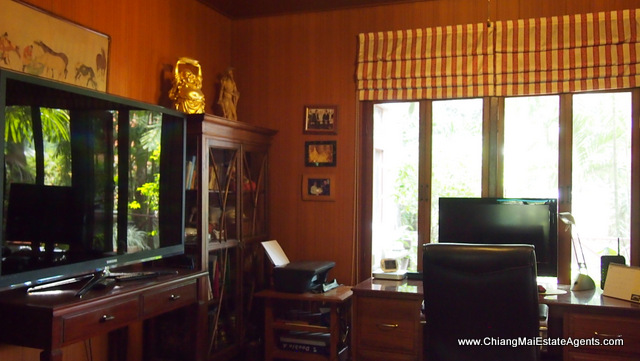 Stunning Teak Home in Saraphi