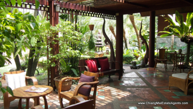 Stunning Teak Home in Saraphi