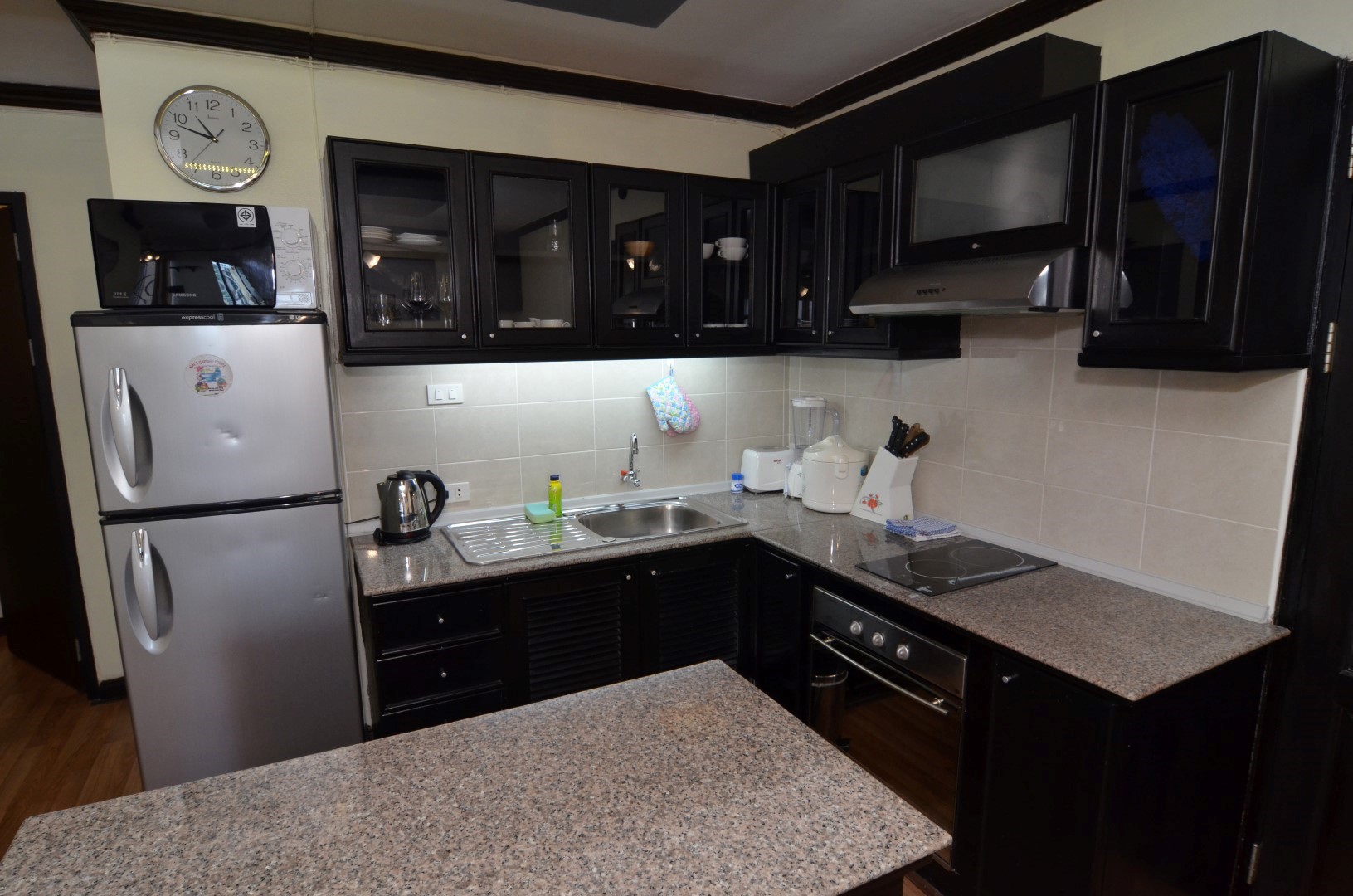 Condo For Sale In Hillside 3