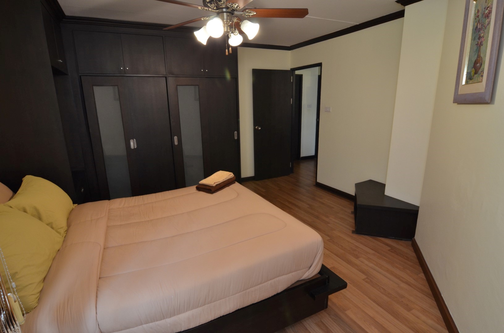 Condo For Sale In Hillside 3
