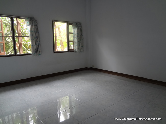 House for rent in sansai