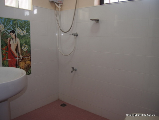 2 Houses on 1 Lot For Rent