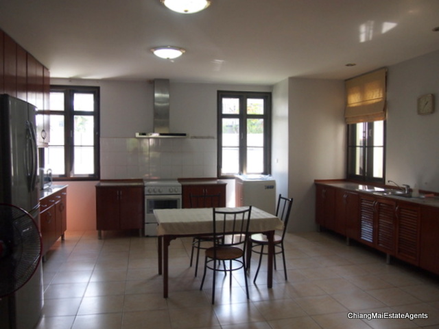 2 Houses on 1 Lot For Rent