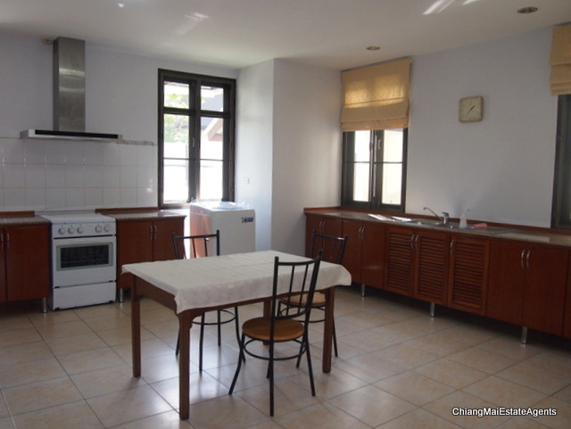 2 Houses on 1 Lot For Rent