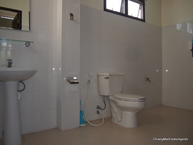 2 Houses on 1 Lot For Rent