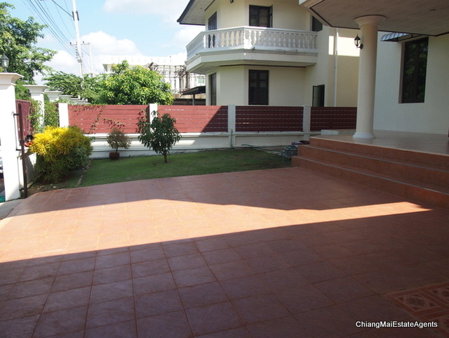 2 Houses on 1 Lot For Rent