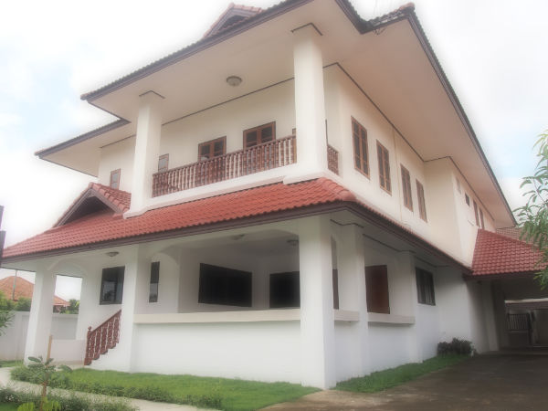 Huge 6 Bedroom House