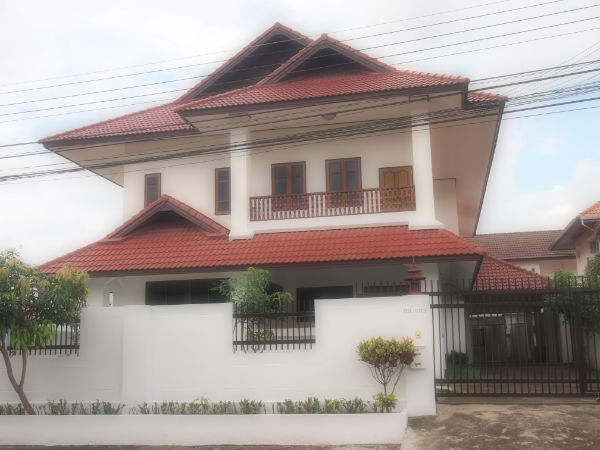 Huge 6 Bedroom House