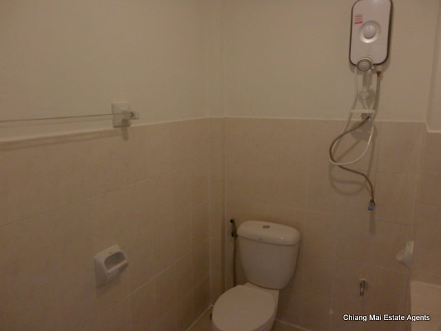 Studio Condo for Sale in Mae Jo