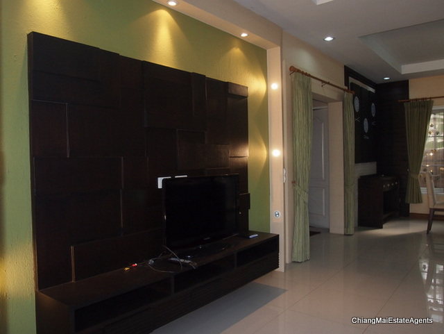 House for Rent with 3 Beds/3 Baths/1 Office