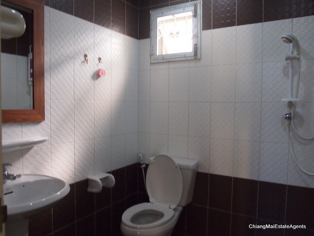 House for Rent with 3 Beds/3 Baths/1 Office