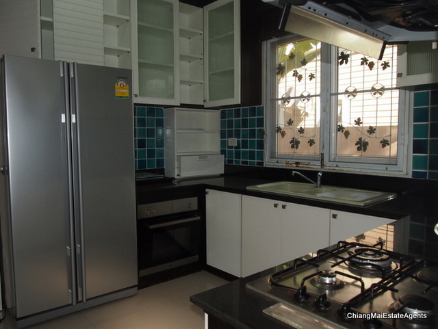 House for Rent with 3 Beds/3 Baths/1 Office