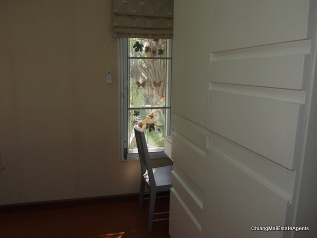 House for Rent with 3 Beds/3 Baths/1 Office