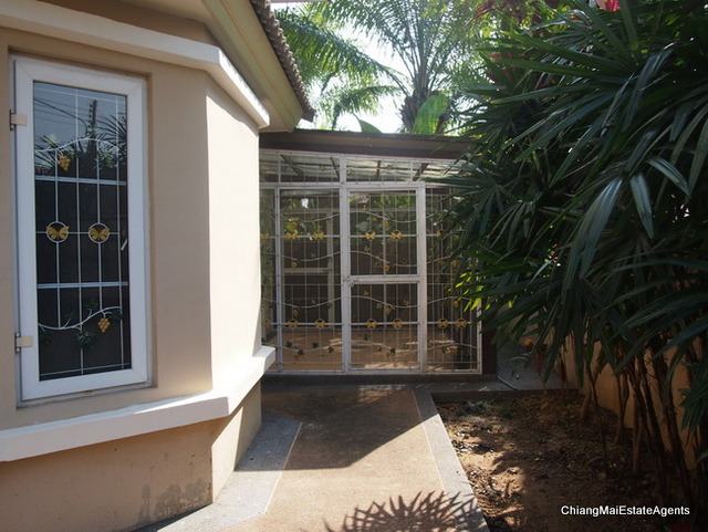 House for Rent with 3 Beds/3 Baths/1 Office
