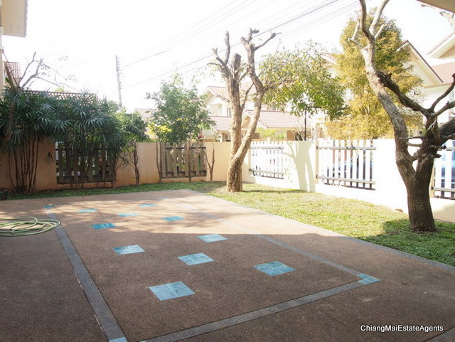 House for Rent with 3 Beds/3 Baths/1 Office