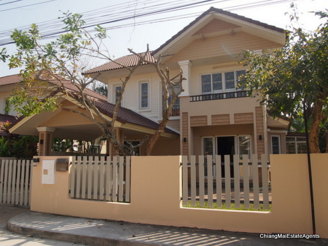 House for Rent with 3 Beds/3 Baths/1 Office