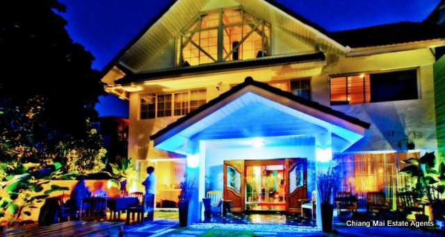 Very Unique 6 Bedroom/ 7 Bathroom Home For Sale in Vieng Bua