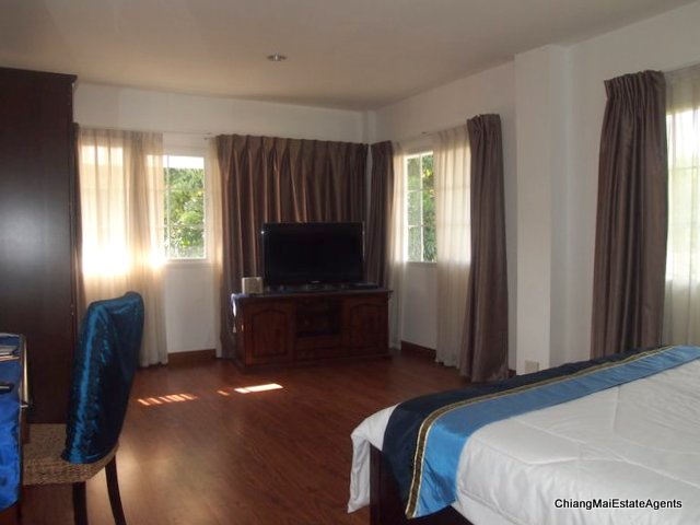 Very Unique 6 Bedroom/ 7 Bathroom Home For Sale in Vieng Bua